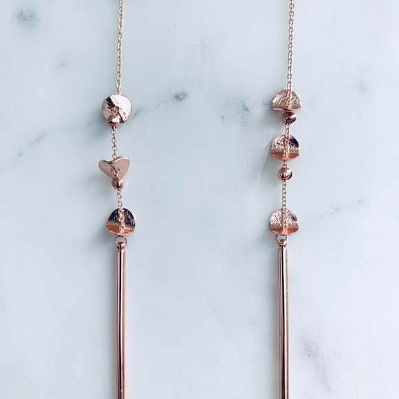 Calisades Long Simple Dangle Drop Statement - Picture 2 of 6